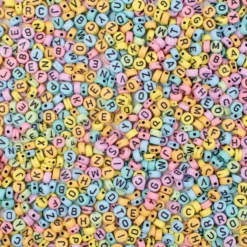 Bokstavspärlor Playbox Pastell, 6,5 mm