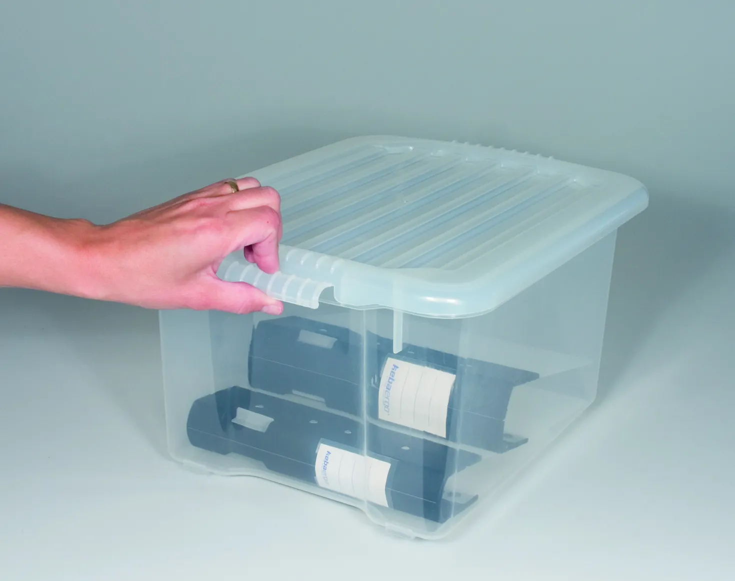 Förvaringsbox Keba Stapelbar, halvtransparent, 33 liter