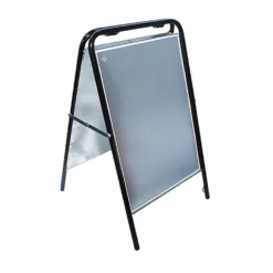 Gatuställ Sign Svart, 70x100 cm, magnetisk front