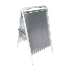 Gatuställ Sign Vit, magnetisk front, 50x70 cm