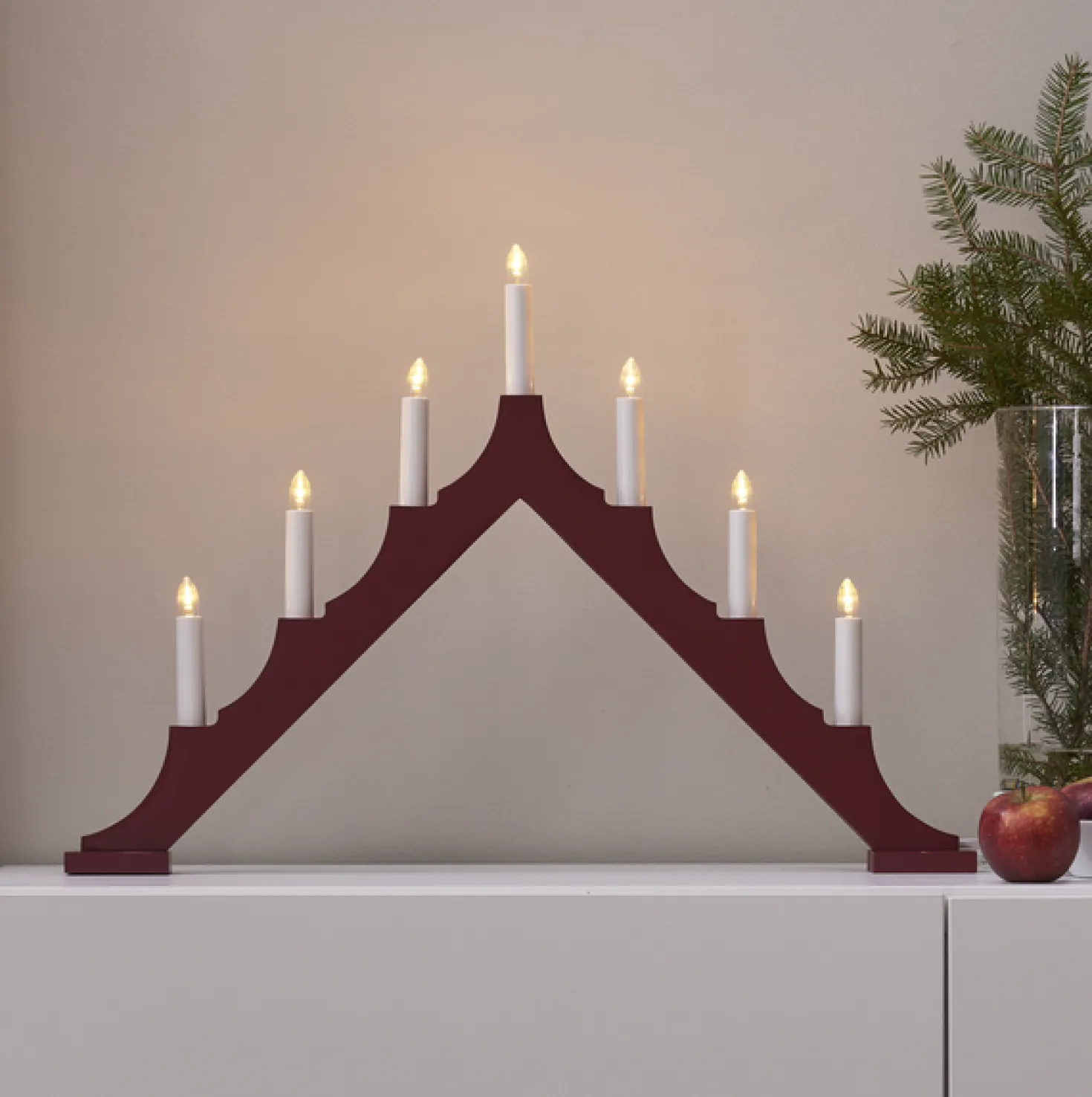 LED-ljusstake Star Trading Alma, röd, 7 ljus, 58x40 cm