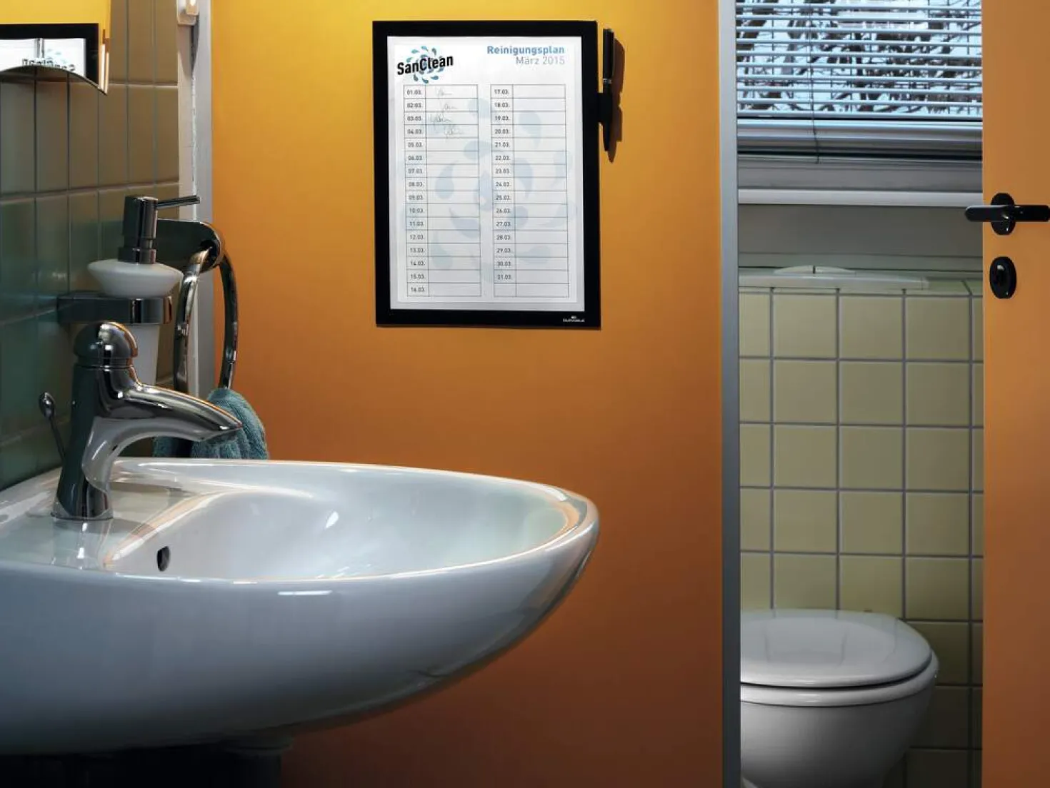 Magnetram Durable Duraframe Note A4, svart, pennhållare