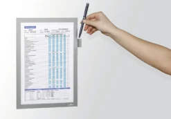 Magnetram Durable Duraframe Note A4, silver, med pennhållare