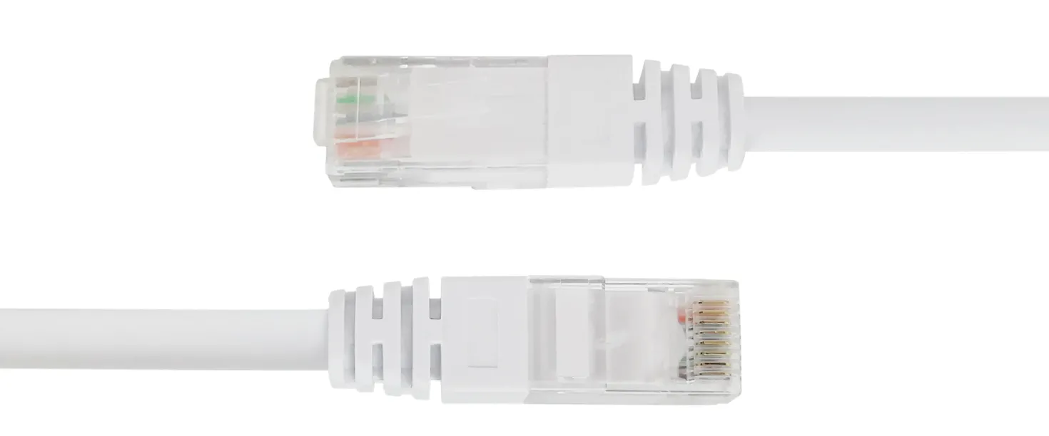 Nätverkskabel Deltaco U/UTP Cat 6, LSZH, vit, 0,5m