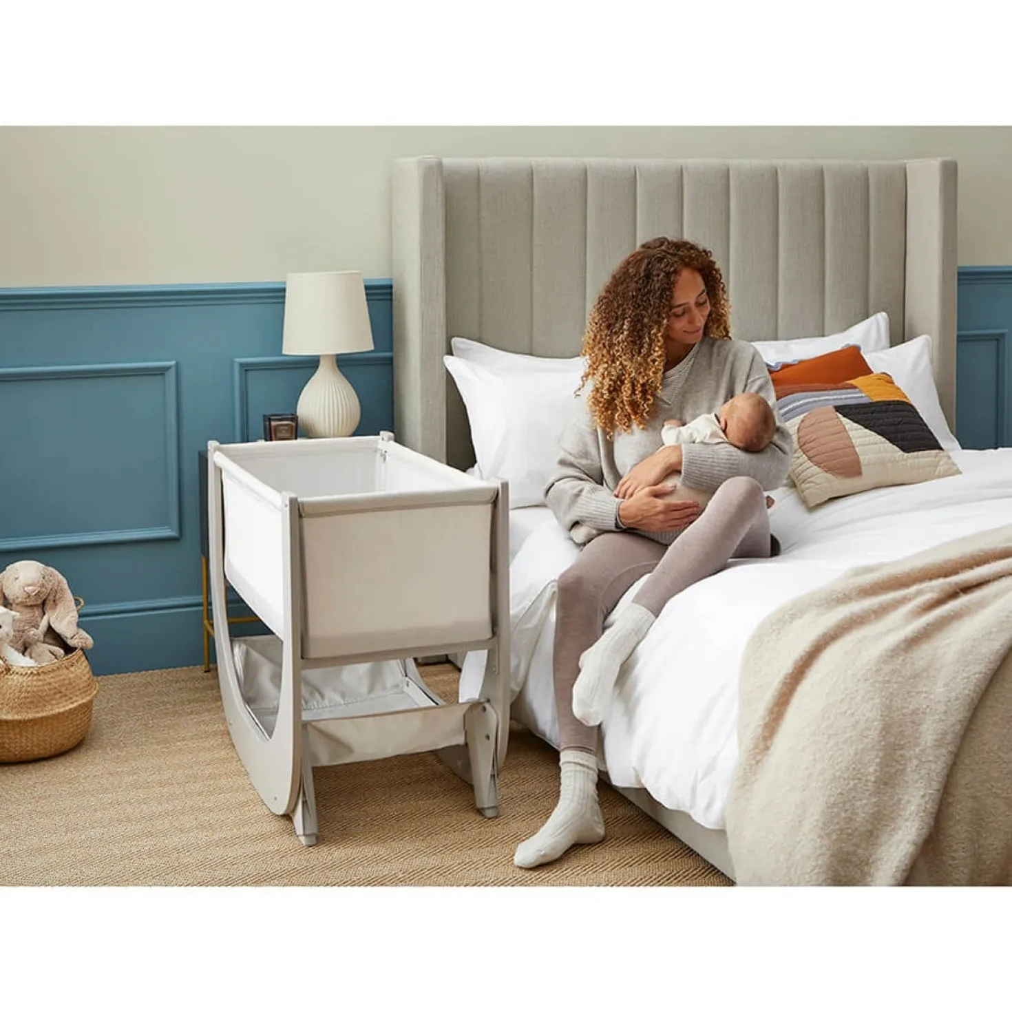 Spjälsäng SHNUGGLE Bedside Crib Air, ljusbrun, 7 höjdlägen